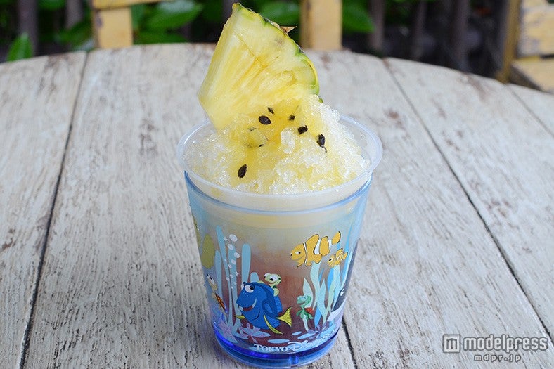 シェイブアイス（トロピカルフルーツ）、スーベニアカップ付き￥880