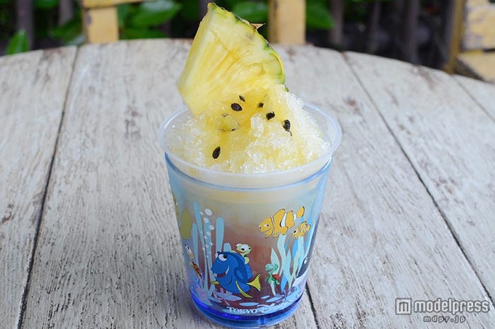 シェイブアイス(トロピカルフルーツ)、スーベニアカップ付き¥880