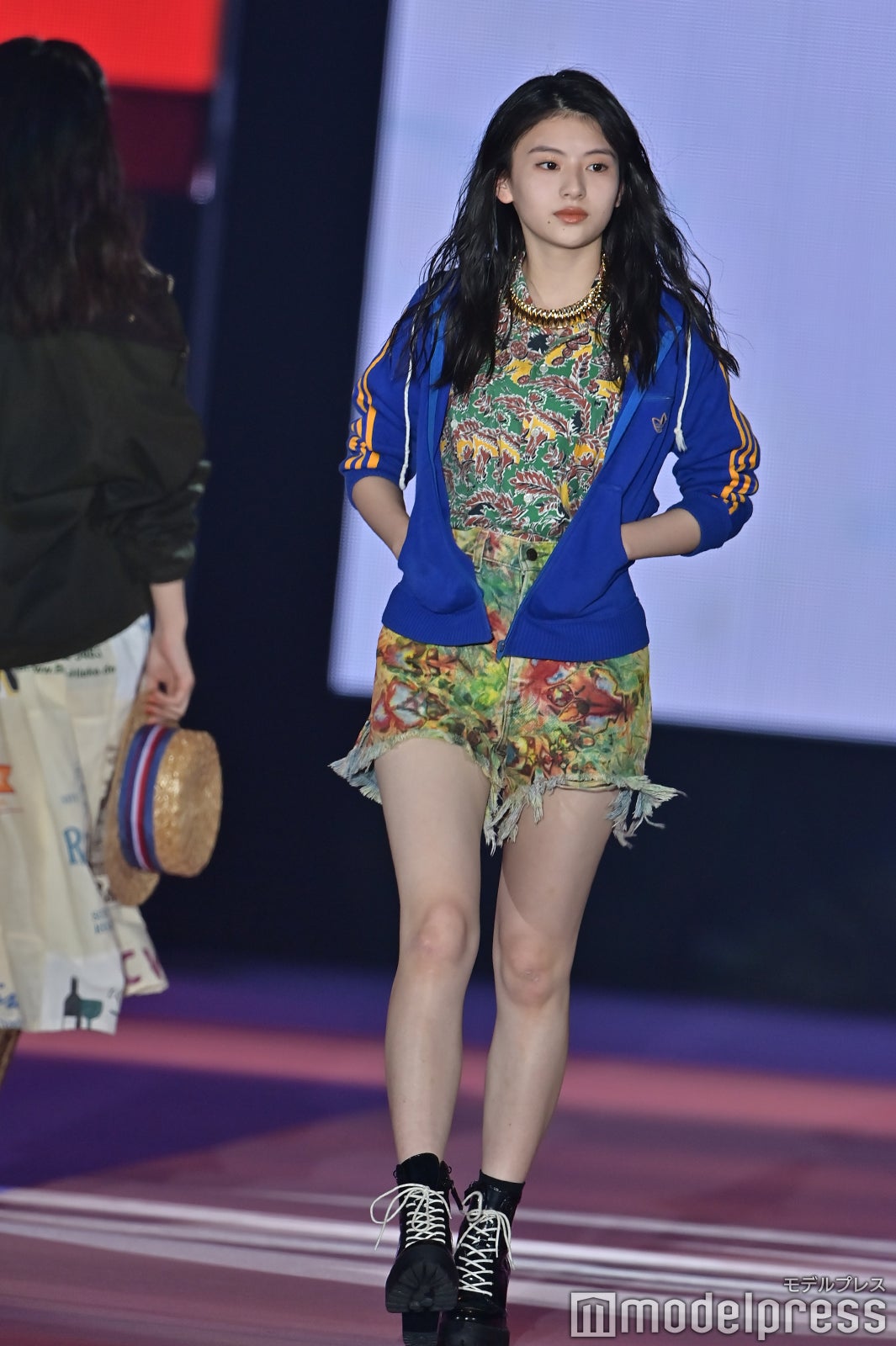 （C）モデルプレス