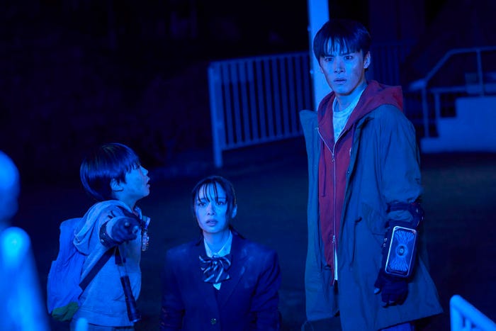 田鍋梨々花、川西拓実「逃走中 THE MOVIE」(C)2024 フジテレビジョン 東映 FNS27社