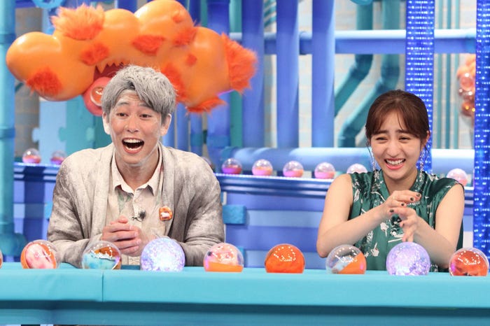 佐野岳、堀田茜 (C)フジテレビ