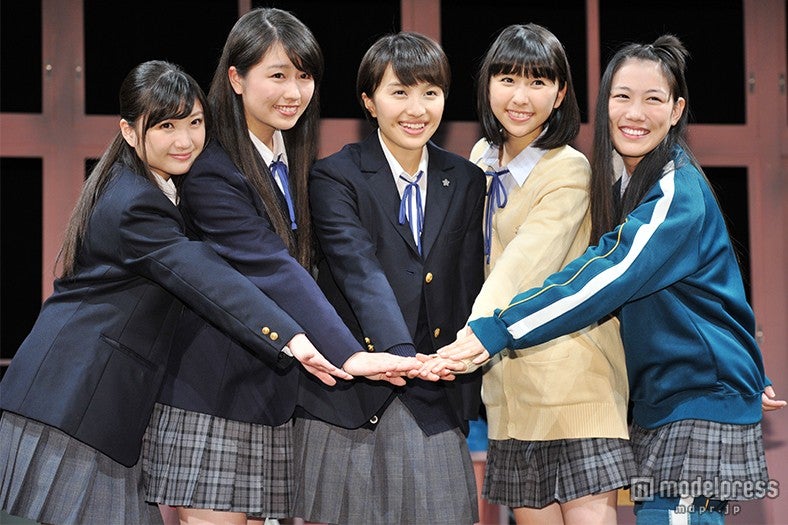 ももいろクローバーZ