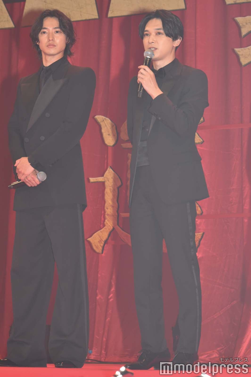 山崎賢人、吉沢亮（C）モデルプレス