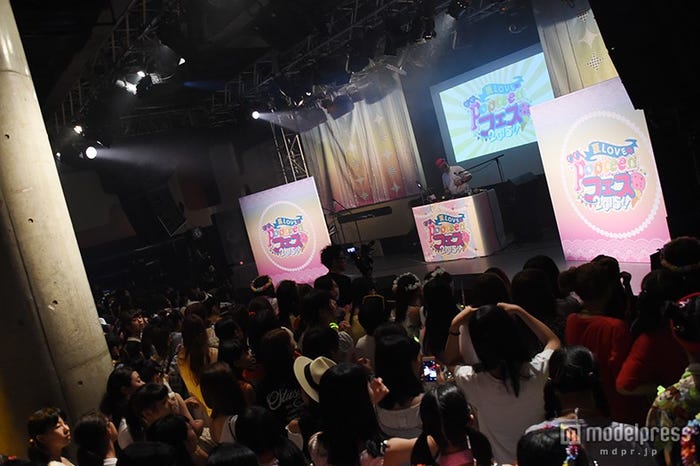 「最高に盛り上がりすぎてやっべぇぞ!夏LOVE Popteenフェス2015!!」会場の様子