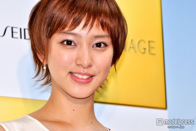 画像9 10 武井咲 ショートヘアにイメチェン 大人っぽくなれた モデルプレス 画像9 10 武井咲 ショートヘアにイメチェン 大人っぽくなれた モデルプレス