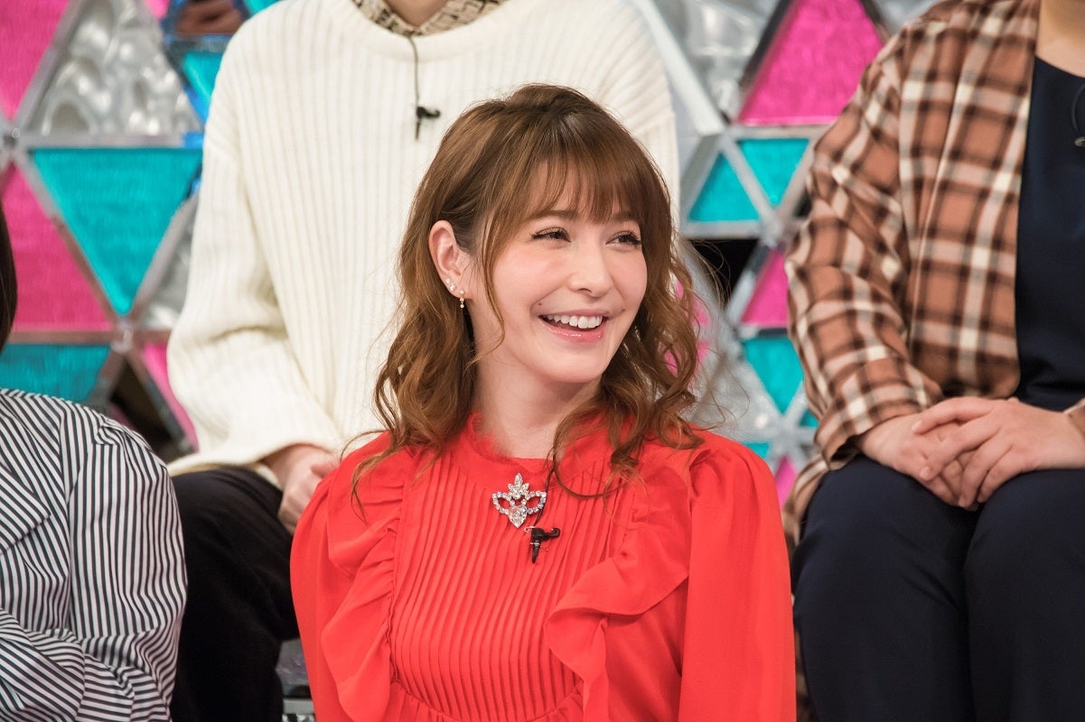 画像3/9) 愛内里菜から改名の垣内りか、未婚シングルマザーだっ 画像3/9) 愛内里菜から改名の垣内りか、未婚シングルマザーだっ