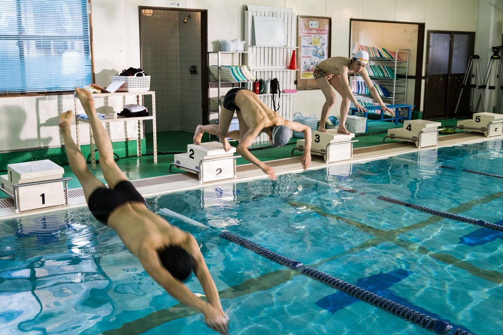 ガチで泳いでます！（C）男水！製作委員会