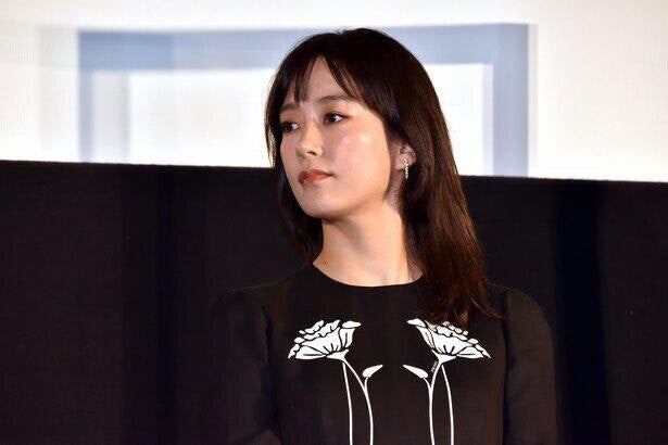 水川あさみ 髪をバッサリ ショートヘア姿に 首が長くてきれい かわいい モデルプレス