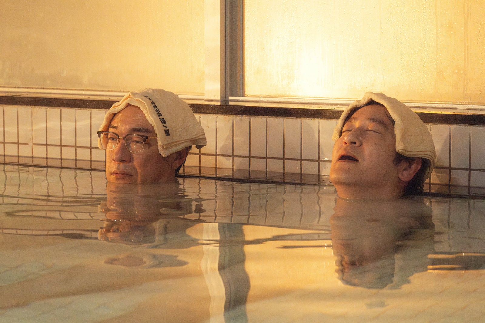 角田晃広、田中直樹「ホットスポット」最終話（C）日本テレビ