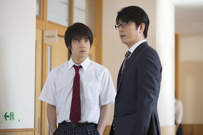 堀家一希、及川光博(写真提供:関西テレビ)