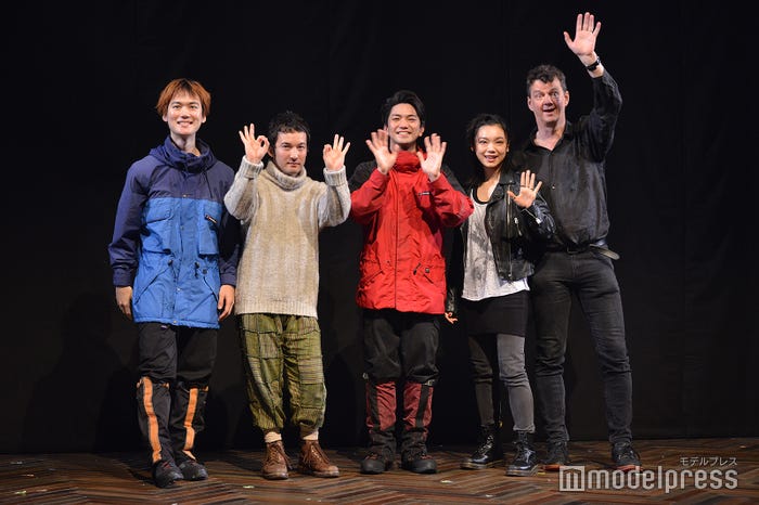 田中亨、浅利陽介、正門良規、古川琴音、トム・モリス(C)モデルプレス