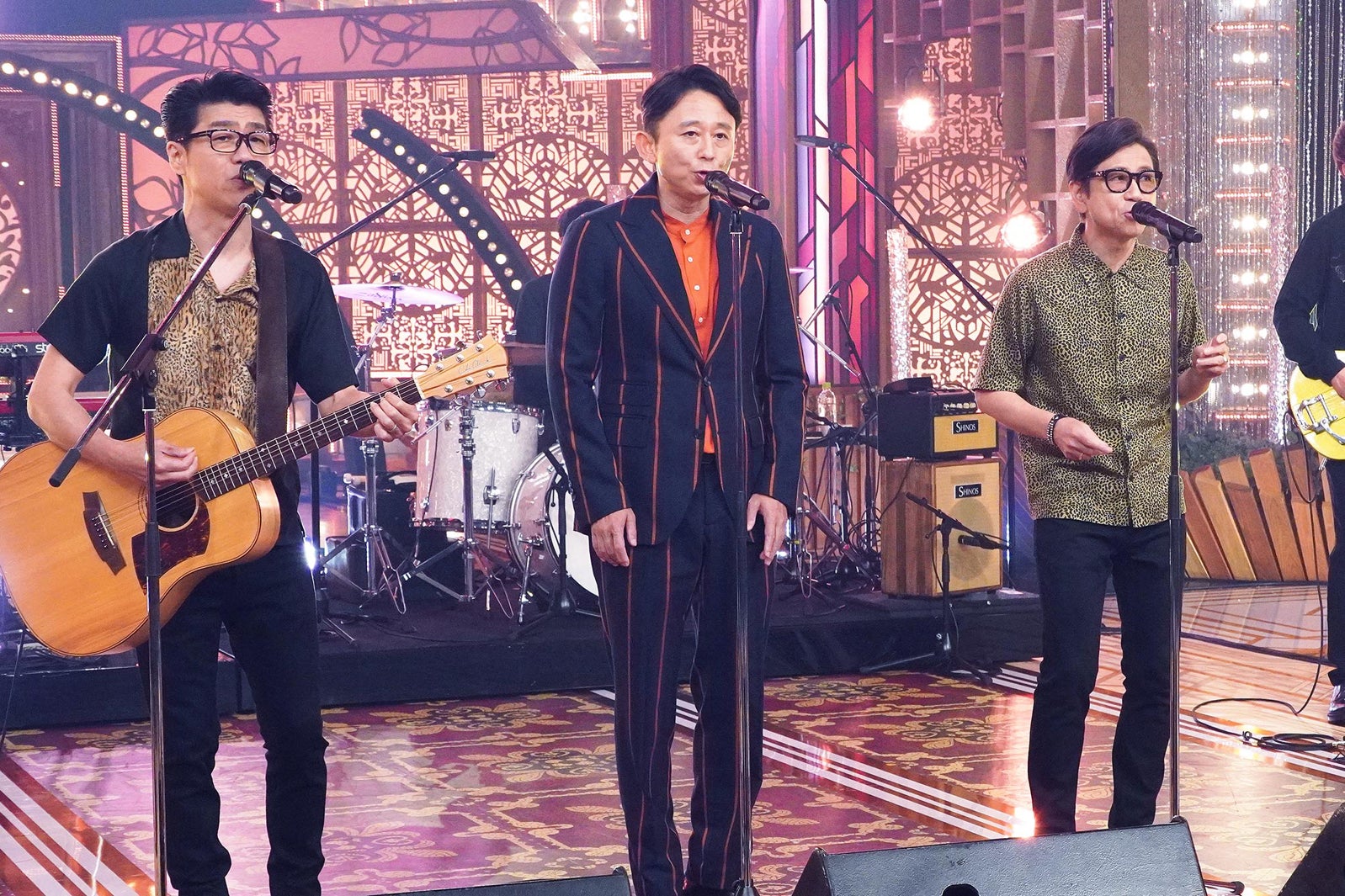 （左から）藤井尚之、有吉弘行、藤井フミヤ（C）テレビ東京