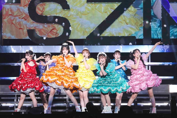 「FRUITS ZIPPER 3rd ANNIVERSARY 超めでたいライブ -さん-」より/PHOTO:ヨシモリユウナ、森好弘、高田梓