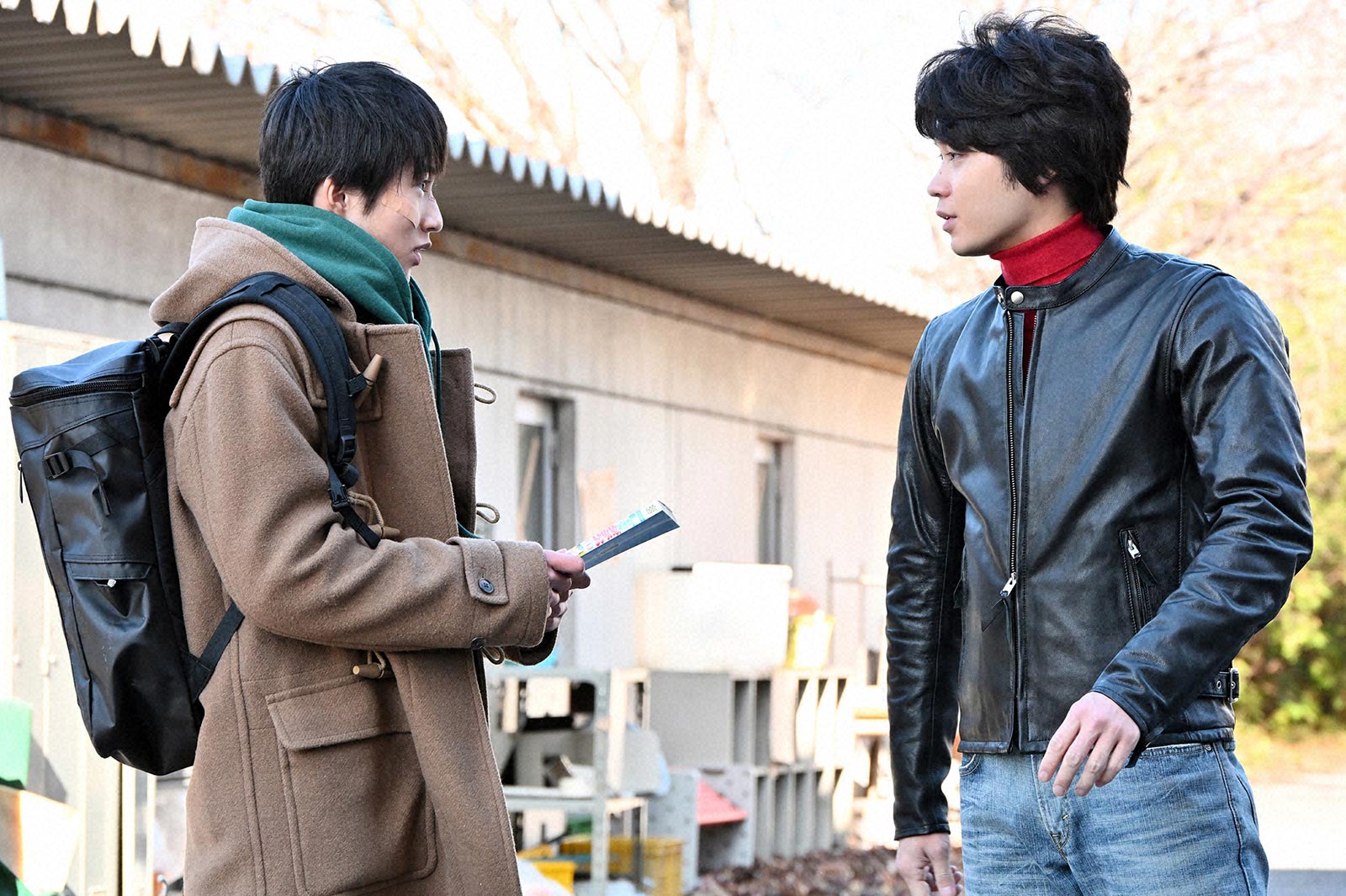 坂元愛登、磯村勇斗「不適切にもほどがある！」第2話より（C）TBS