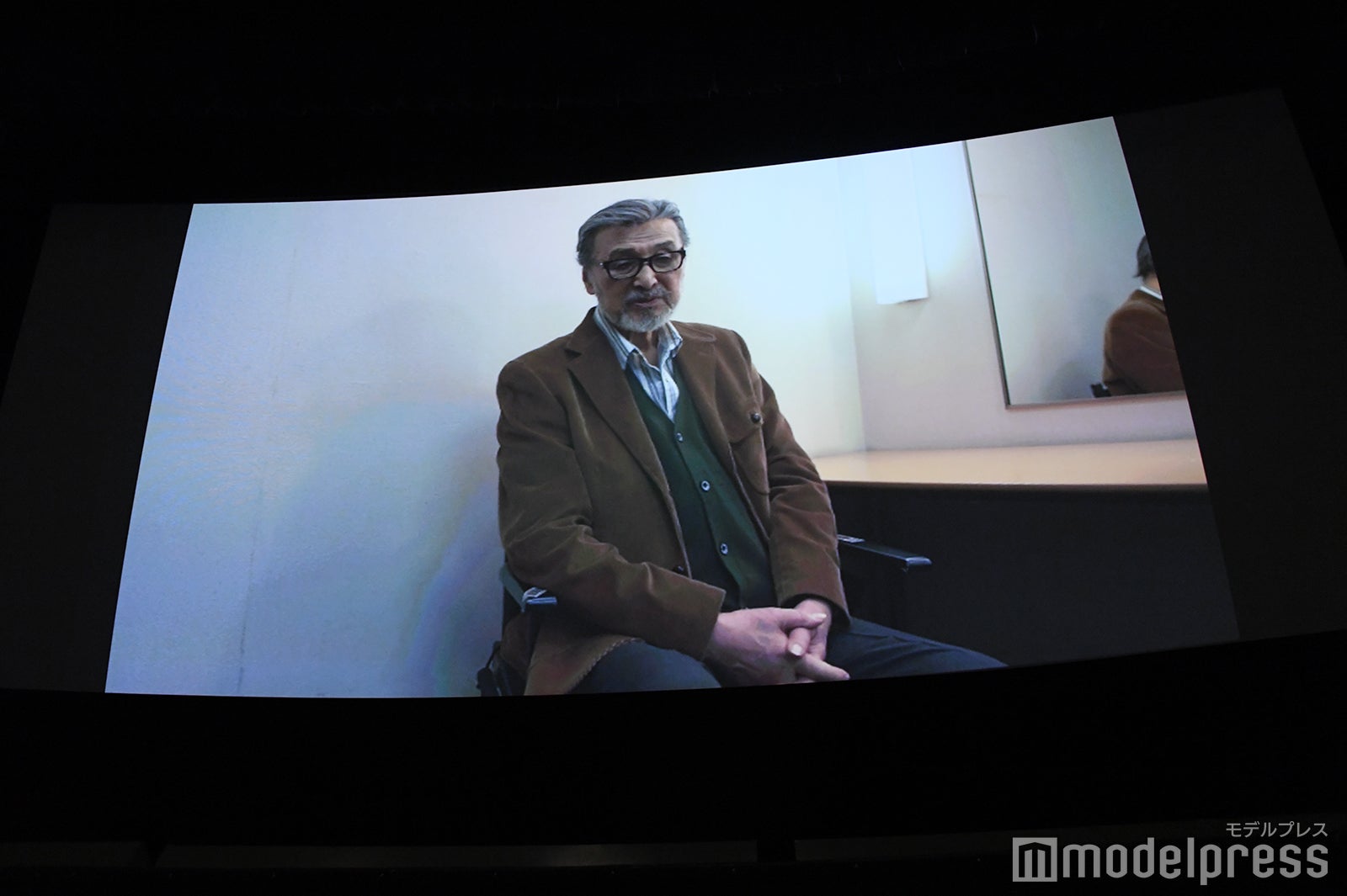 宝田明さんのインタビュー映像 （C）モデルプレス