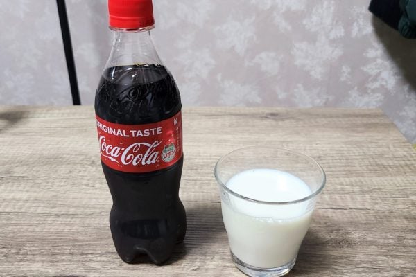 コーラと牛乳