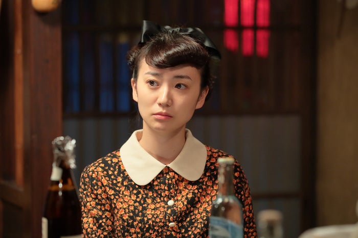 大島優子 戸田恵梨香との撮影エピソード告白 そんなに人と近づくって スカーレット モデルプレス