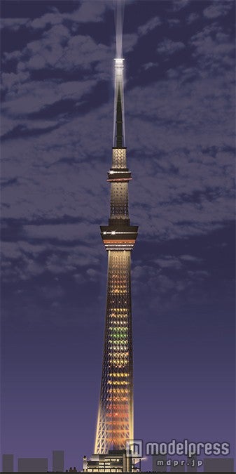 炊き込みご飯／「柿色」、「黄金色」、「柑子」「とくさ色」の4色をベースに表現（C）TOKYO-SKYTREE