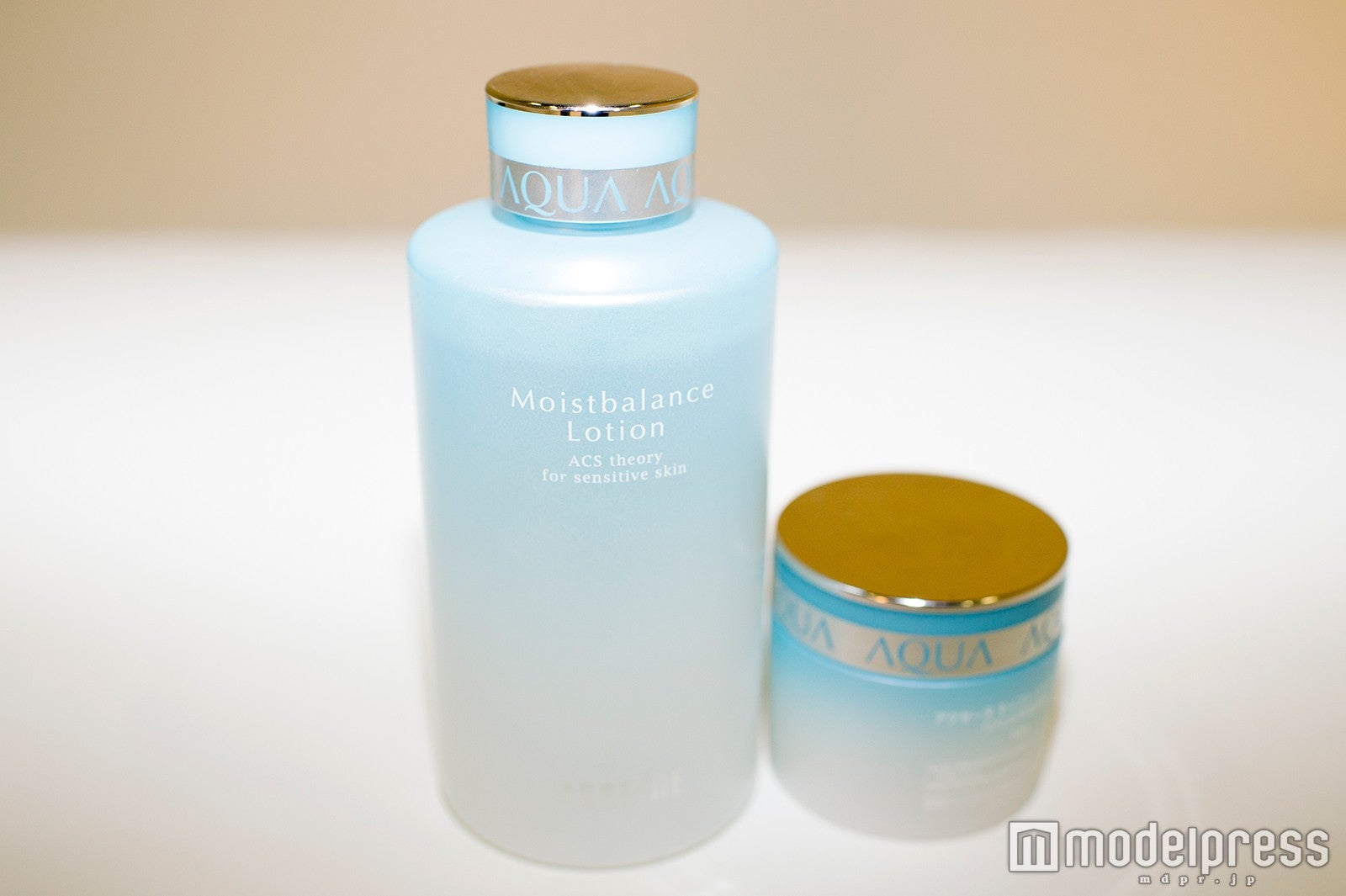 アクセーヌモイストバランスローション＆モイストバランスジェル （C）モデルプレス