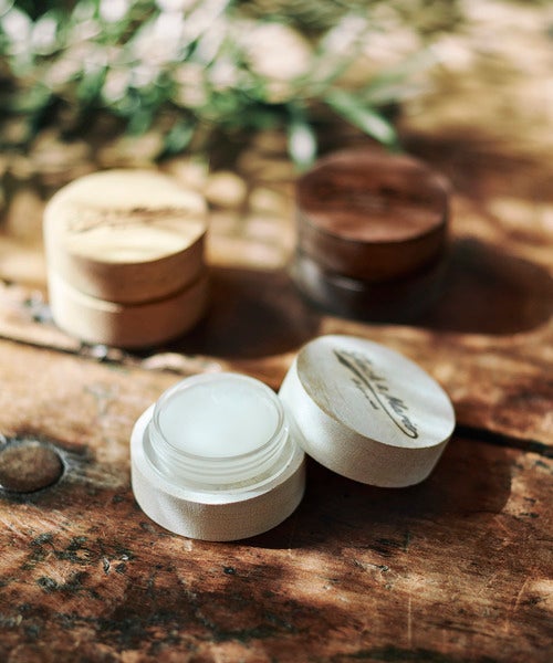 JACK＆MARIEのソリッドパフューム、香りはリフレッシュブレンド