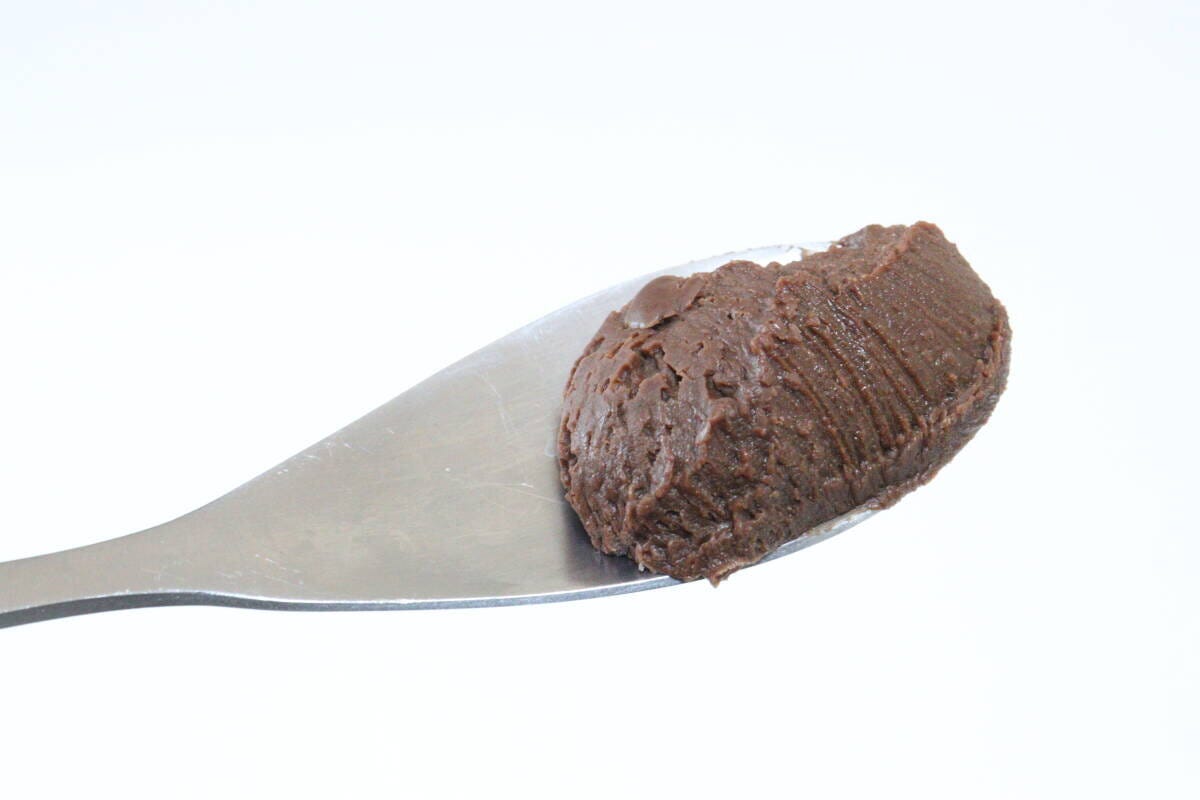 ダイソー　小林商事　ピーナッツチョコレートスプレッド