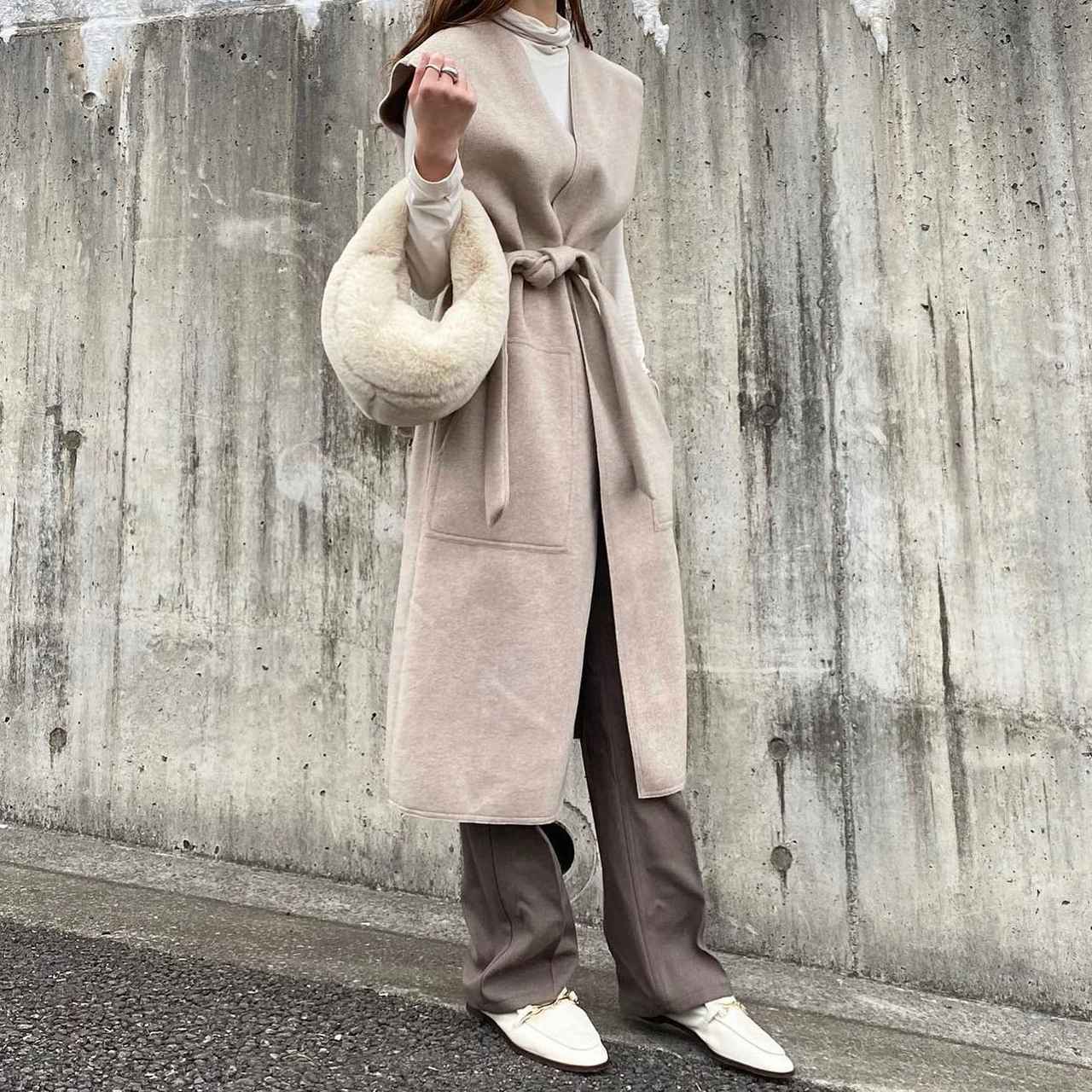 ZARA】高見えベスト＆ジレの「大人っぽ淡色コーデ」 - モデルプレス