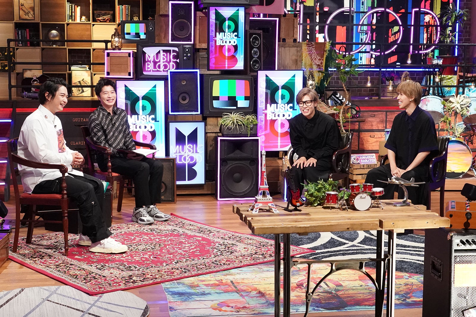 千葉雄大、田中圭、☆イニ☆、テオくん （C）日本テレビ