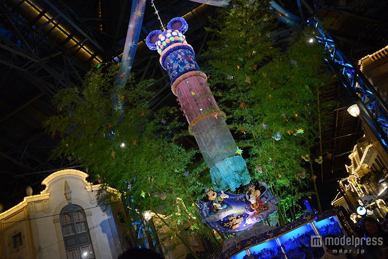 ディズニーランドウィッシングプレイス（ライトアップ）