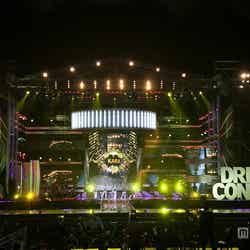 「K-POP　DREAM　CONCERT　2012」にてパフォーマンスを披露しているKARA