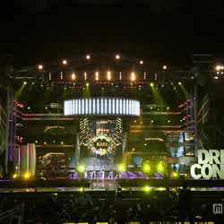 「K-POP DREAM CONCERT 2012」にてパフォーマンスを披露しているKARA
