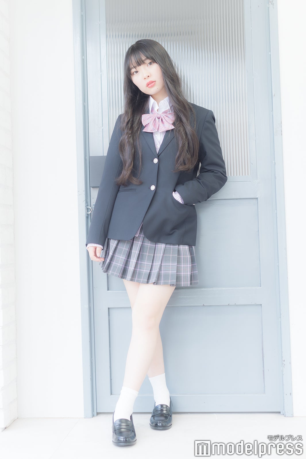 しま （C）モデルプレス