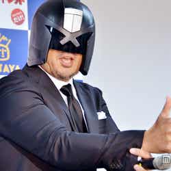 ジャッジ・ドレッドのマスクを被って登場した高田延彦