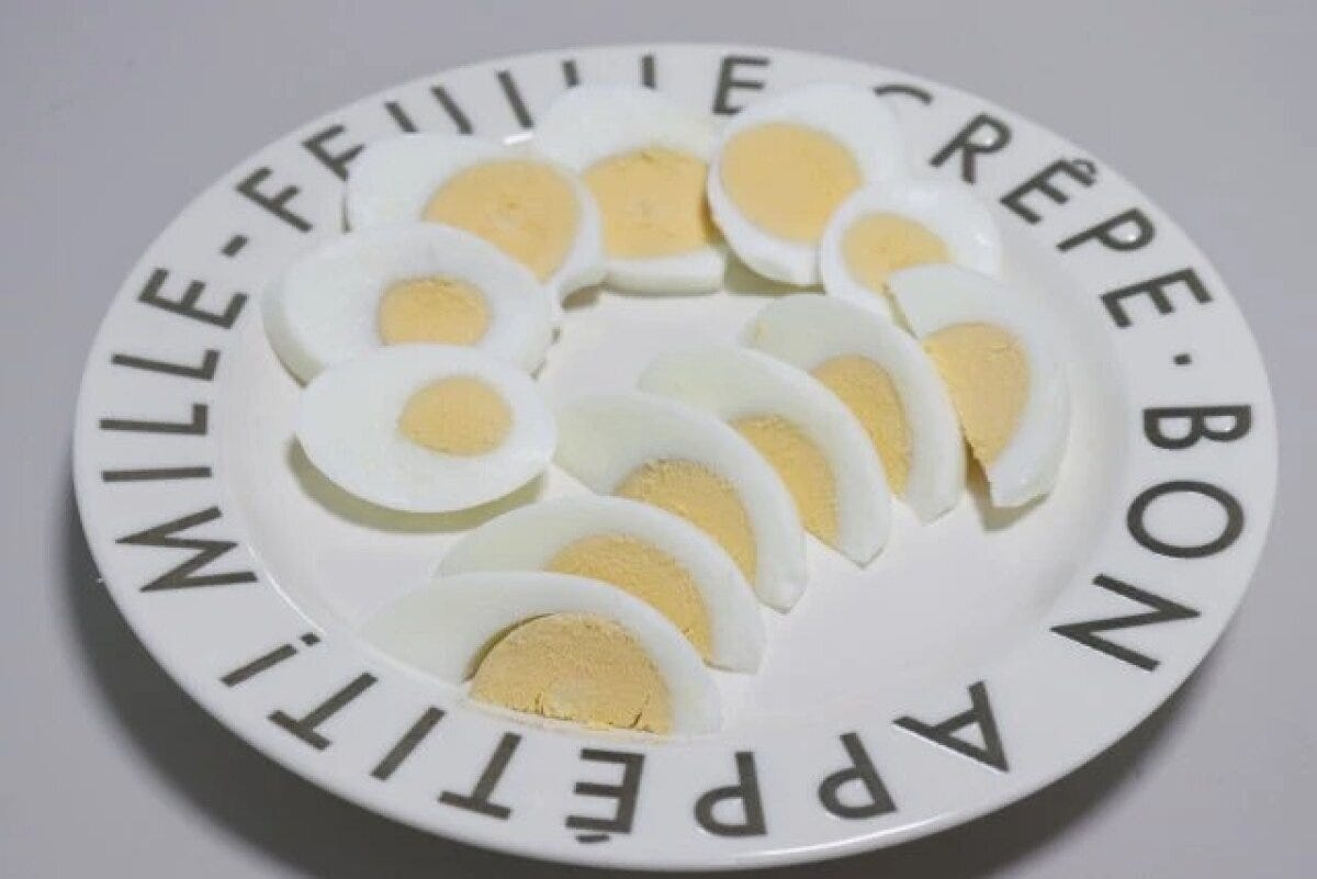 ダイソーの2way玉子カッターはスライスとくし切りの2通りに対応