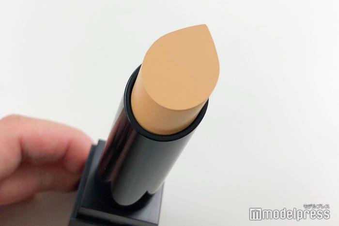 塗りやすさを追求した先端部分に注目(C)モデルプレス