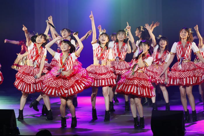 HKT48/ライブの様子(C)AKS