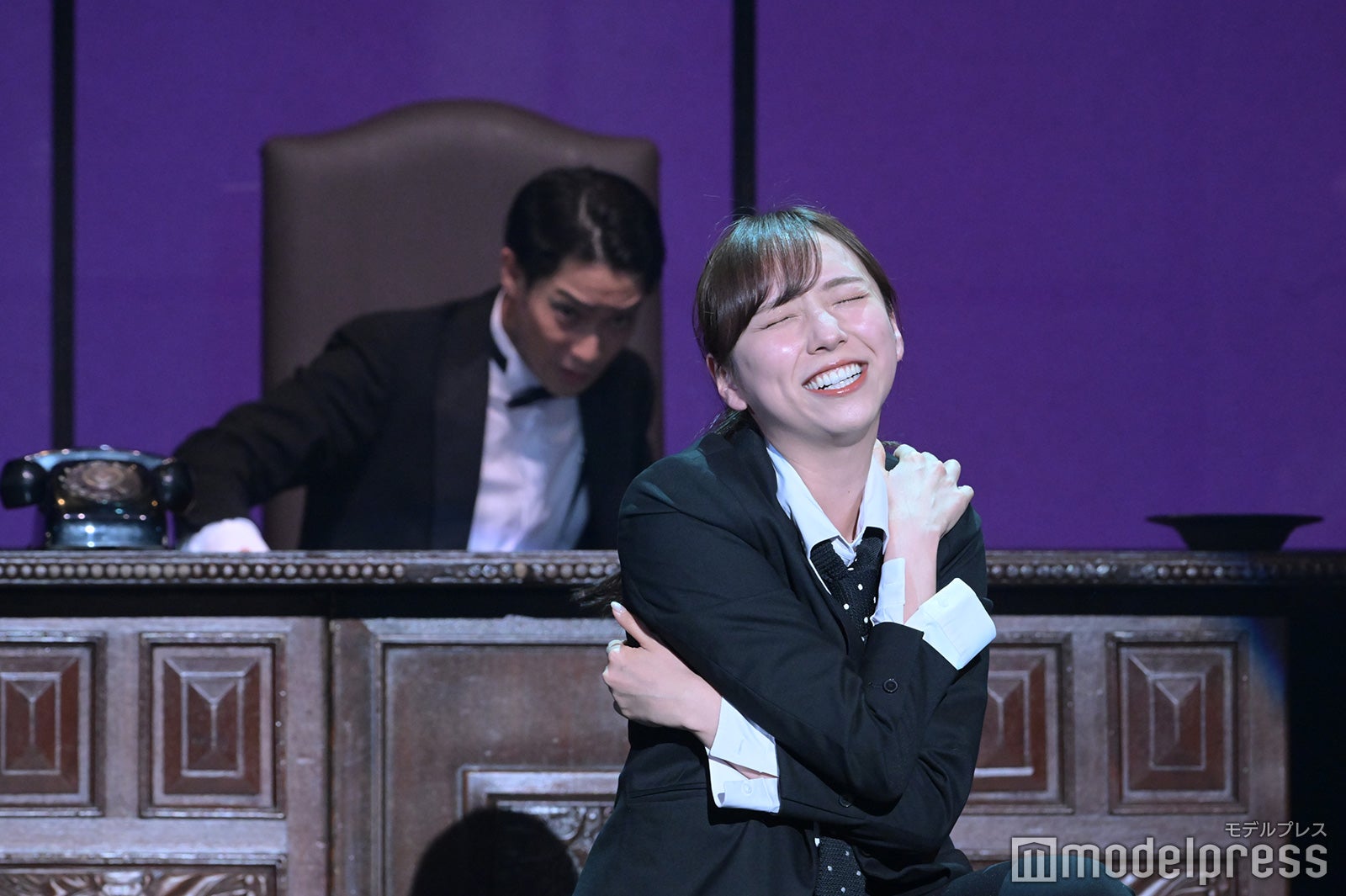 味方良介、新内眞衣（C）モデルプレス