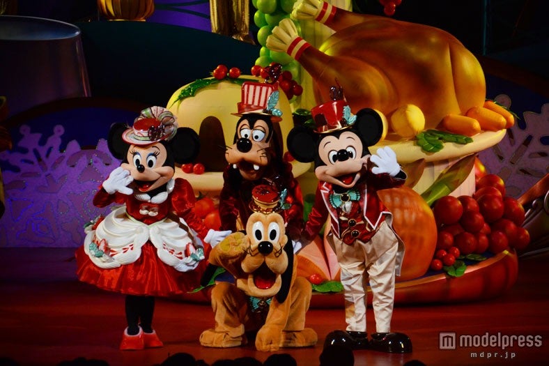 テーブル・イズ・ウェイティング－クリスマスキュイジーヌ