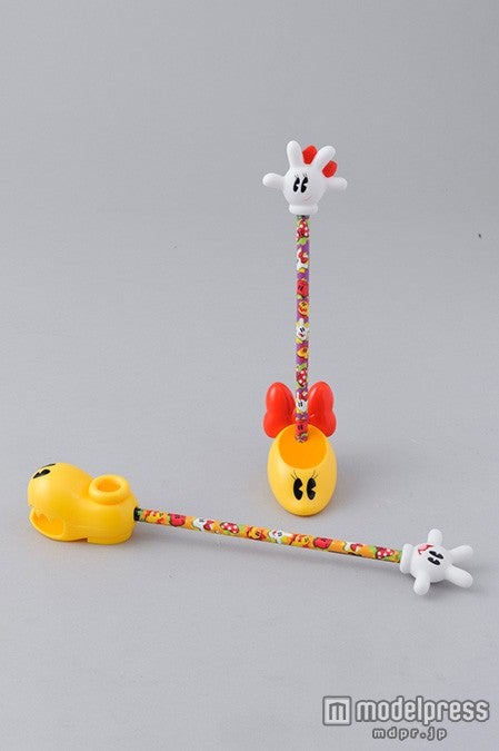 2パーク共通：ステーショナリーセット￥1200（C）Disney