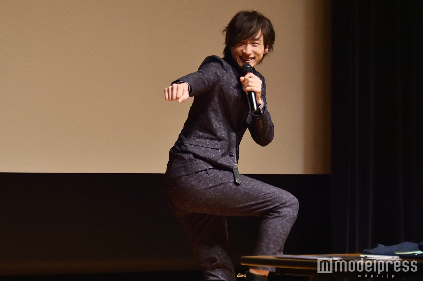 「ミュージカル・テニスの王子様」で演じた菊丸英二の「菊丸ビーム」も久々に披露し、ファンを沸かせた（C）モデルプレス