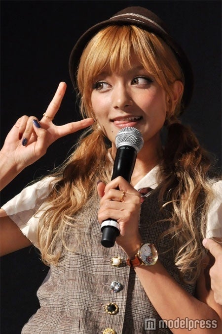 ローラ、大好きな彼のためにチョコ作りの旅へ　「世界！弾丸トラベラー」出演