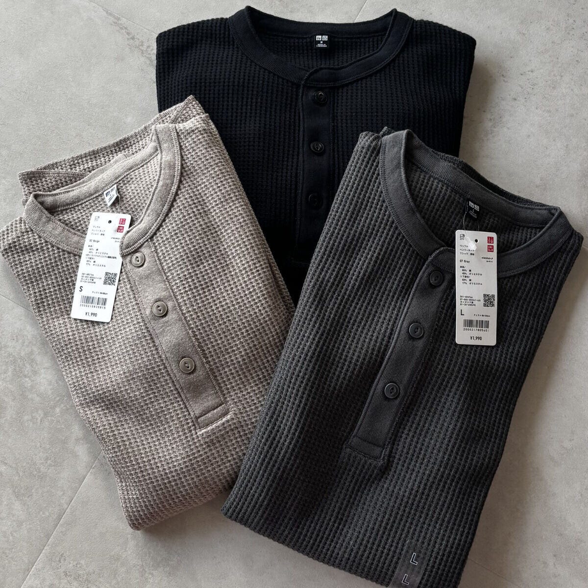 ユニクロ　ワッフルヘンリーネックTシャツ　3色置き撮り