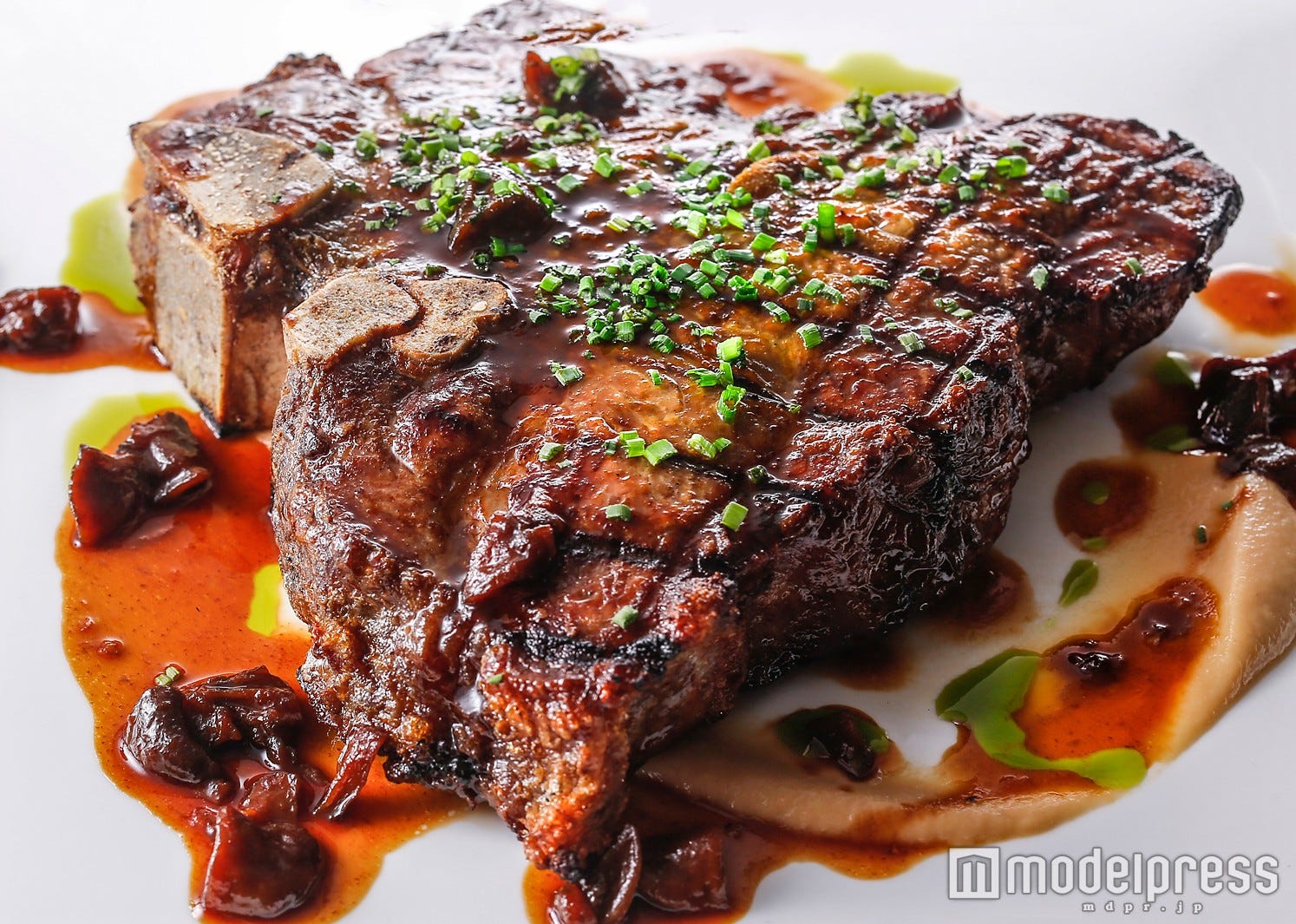 アメリカ発の熟成肉ステーキ「アレクサンダーズステーキハウス」日本初上陸