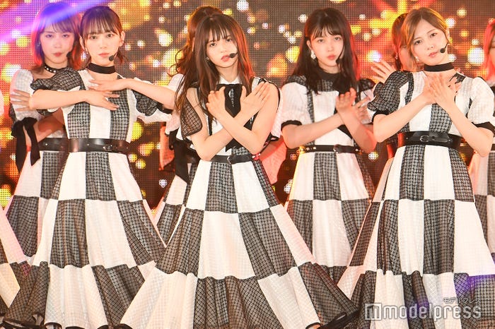 乃木坂46(C)モデルプレス