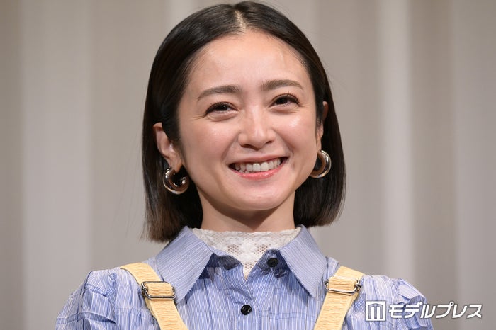 安達祐実、本格恋ドラ初挑戦に照れ キスシーン急遽追加にも堂々対応＜愛してるって、言いたい＞