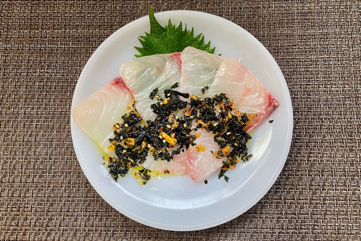 ふりかけるザクザクわかめラー油味