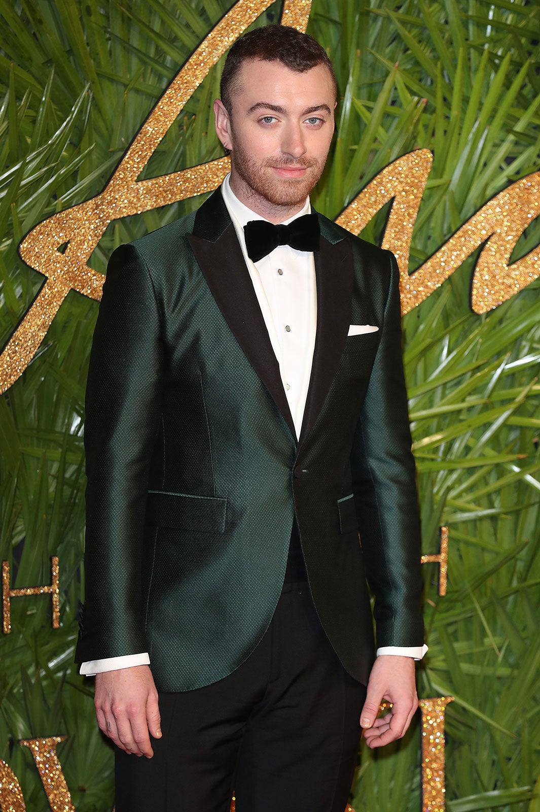 サム・スミス「スッキリ」で交際宣言の米俳優と破局報道