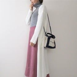 春気分を盛り上げる♡ 「ピンクスカート」でつくる甘すぎない大人っぽコーデ