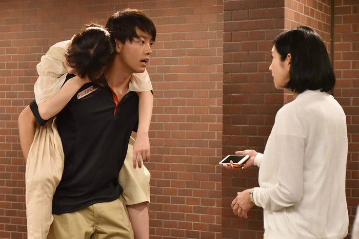 高畑充希、竹内涼真、黒木瞳/「過保護のカホコ」第3話より(画像提供:日本テレビ)