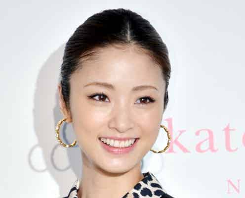 上戸彩、先輩・米倉涼子に豪華バースデープレゼント