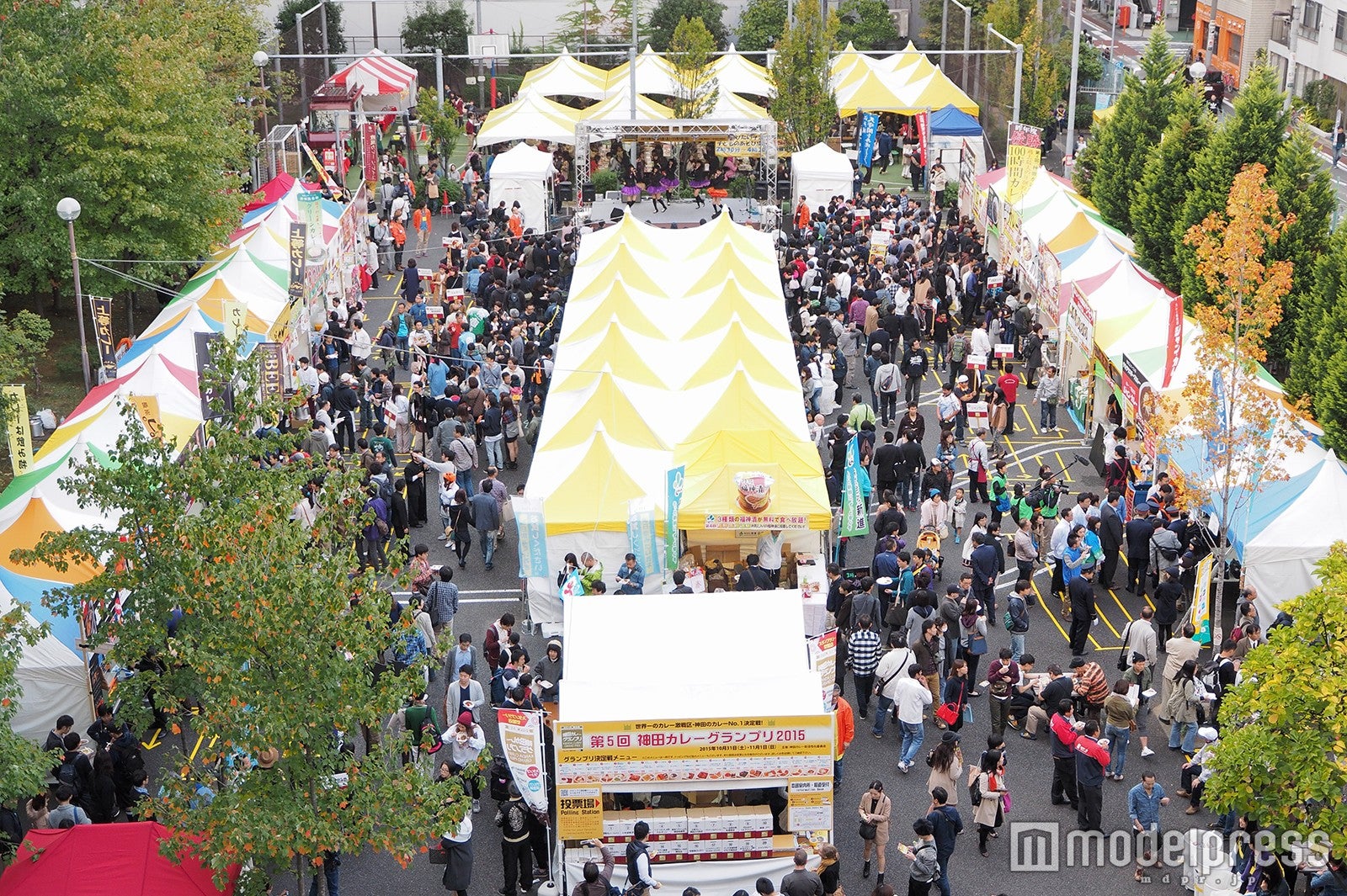 神田カレーグランプリ2015の様子／画像提供：神田カレーグランプリ